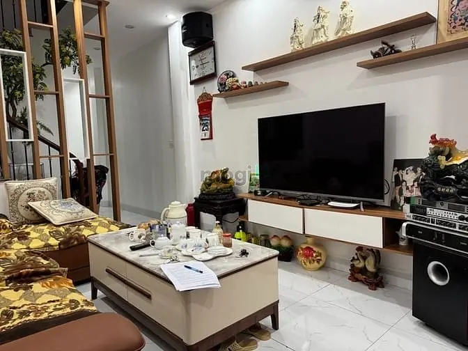Bán Nhà Phố Thượng Thanh 50M2- 4 Tầng- 6.5 Tỷ, Sổ Đẹp Nở Hậu, Gần Ô Tô