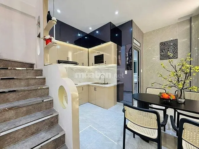 Bán Nhà Giá 2Tỷ7 ,Hxh 8M An Dương Vương, Q6, 40M2, 2Pn, 2Wc, Shr, Cc T