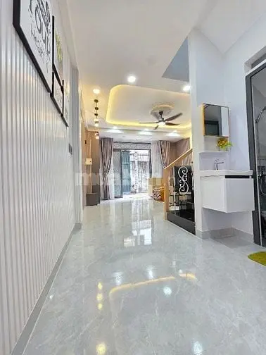 Hiếm! Nhà Căn Góc Lê Văn Sỹ_Phú Nhuận_50M_1T1L+Bc_Shr_Lh0974945908Sang