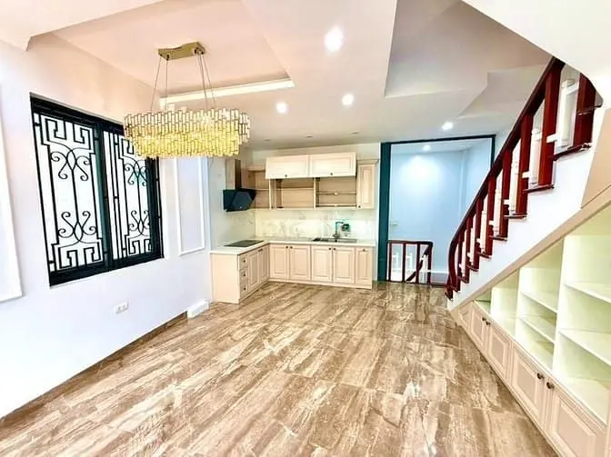Bán Nhà Phố Bồ Đề 45M2- 5 Tầng - Mặt Tiền Đẹp, Gara Ô Tô, Thang Máy