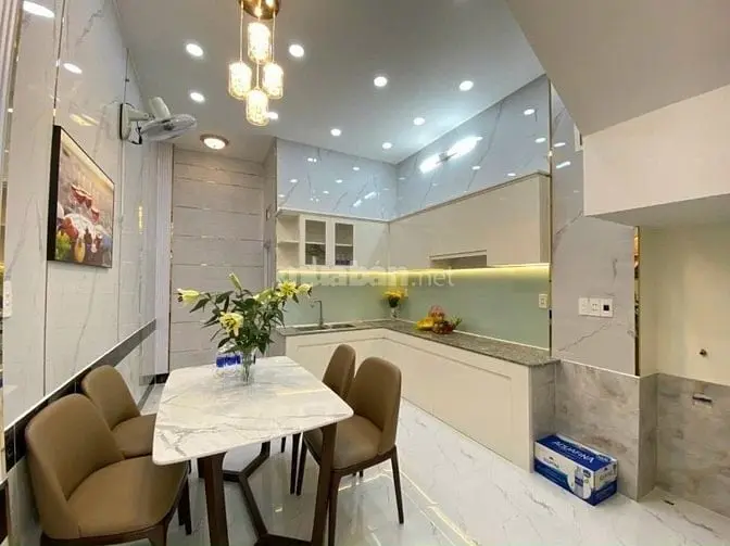 Bán Nhà Phạm Hữu Chí, P12, Q5 – Giá 5 Tỷ – Sổ Hồng Riêng, Khu Dân Cư A