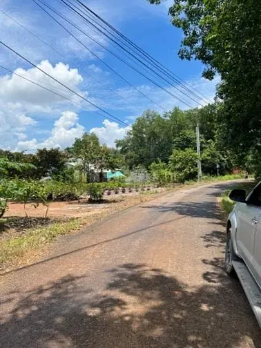 Đất Chính Chủ, Đối Diện Nhà Văn Hoá