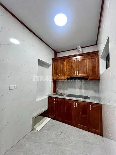 Hiếm – Nhà Nguyễn Văn Cừ 2 Phòng Ngủ Có 3 Tỷ Một Tí Gần Ô Tô Tránh