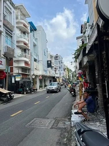 Cơ Hội Hiếm – Nhà Mặt Tiền Trần Minh Quyền, Quận 10 – Dòng Tiền 50Tr/T