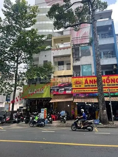 ✨ Cơ Hội Hiếm Có – Nhà Mặt Tiền Quận 10! ✨