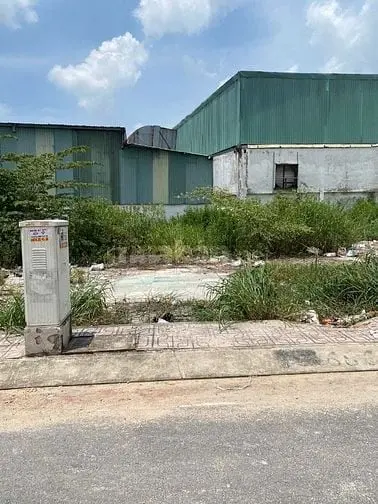 Bán Lỗ Gấp Lô 6M X 17,5M = 105M2 View Hồ Sinh Thái Hương Sen Kdc