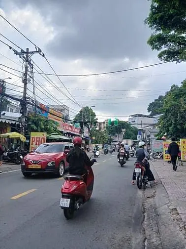 Bán Nhà Mặt Tiền Đường 10M Khu Hoàng Diệu 2 Thủ Đức, 2 Sổ Ngang 10,35M