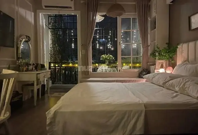Bán Gấp Nhà Dt 80M2 ,, Cầu Giấy, Sổ Nở Hậu, Giá Nhỉnh 14 Tỷ