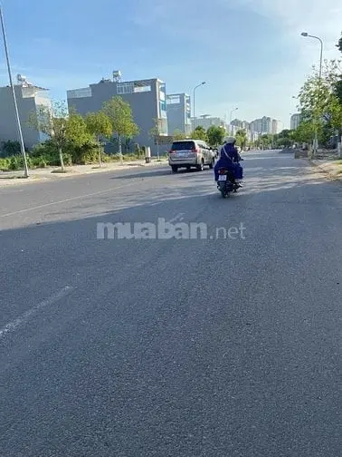 Bán Đất Quận 9 Thiên Lý Lô Góc Đối Diện Chung Cư Vị Trí Kd Đẹp