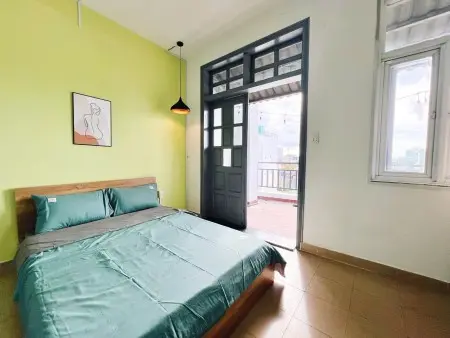Thuê Ngay Căn Hộ Xô Viết Nghệ Tĩnh Full Nội Thất Ban Công - Ngã Tư Hàng Xanh