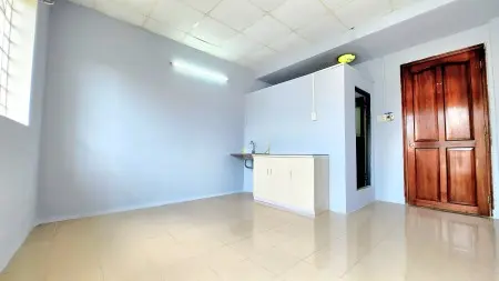 30/09 Trống ! Phòng Trống 25M2, Ban Công Lớn, Máy Lạnh, Nguyễn Gia Trí Nối Dài, P.25, B.t !