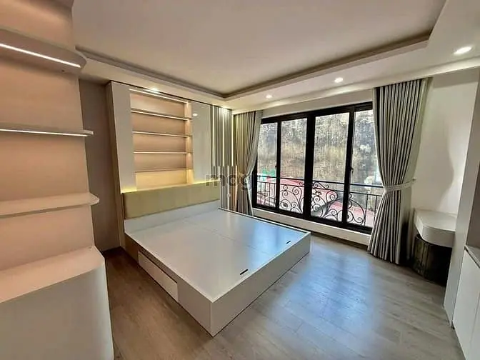 Cần Cho Thuê Nhà Ở Ngõ Nguyễn Phong Sắc Đường Ô Tô Tránh.
