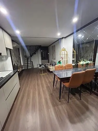 Bán Gấp Nhà Nguyễn Chánh 60M 6 Tầng Mt 5M Giá 22 Tỷ