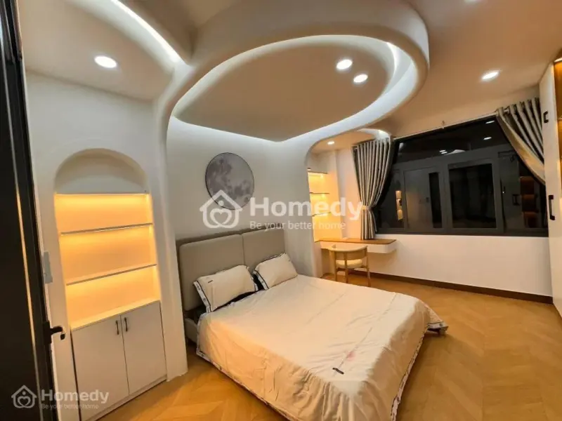 Sát Quận 1 - Chợ Bà Chiểu Hxh 5 Tầng Mới Xây Full Nội Thất Ngang 4M Nở Hậu Nhỉnh 8Đ