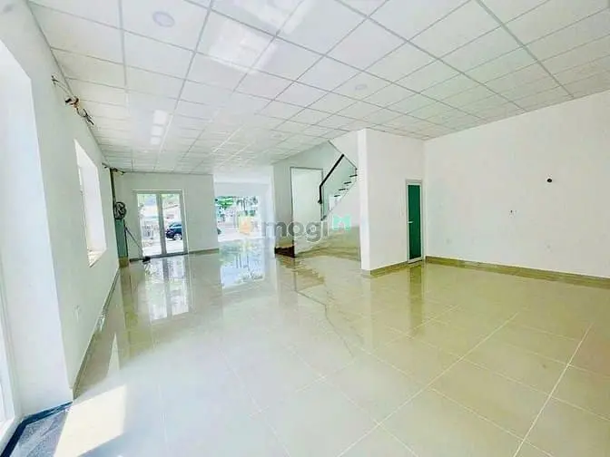 Cho Thuê Nhà Thiết Kế Hiện Đại - Gần Sân Bay Tân Sơn Nhất - Hồng Hà