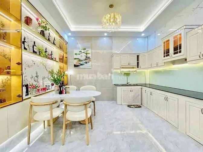 Chủ Đi Định Cư Bán Gấp Nhà 3 Tỷ 250 62M2 Đường Cmt8 P12 Quận 10 Hcm