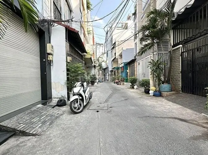 Bình Thạnh- Nguyễn Văn Đậu- Hxh- 100M2- Ngang 5M- Tiện Xây Chdv- 11,Xt