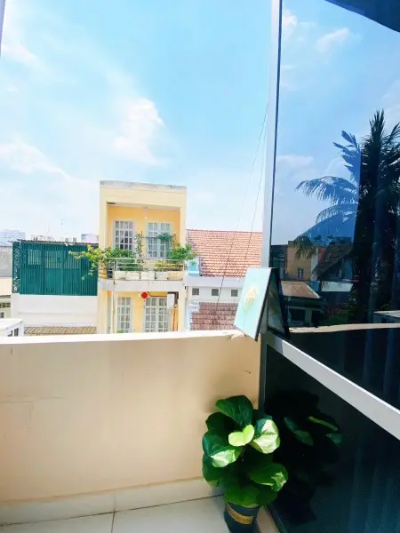 Phòng Trọ Ban Công Nằm Ngay Quận 1