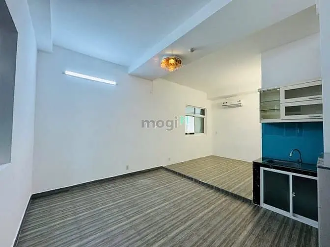 Bán Studio Chung Cư H2 - 30M2 1Wc - Giá 2 Tỷ 250 Triệu