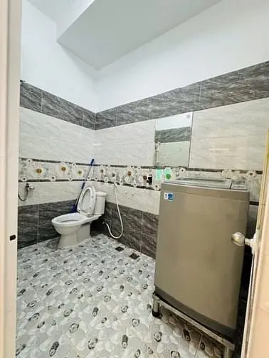 Bán Studio Chung Cư H2 - 30M2 1Wc - Giá 2 Tỷ 250 Triệu