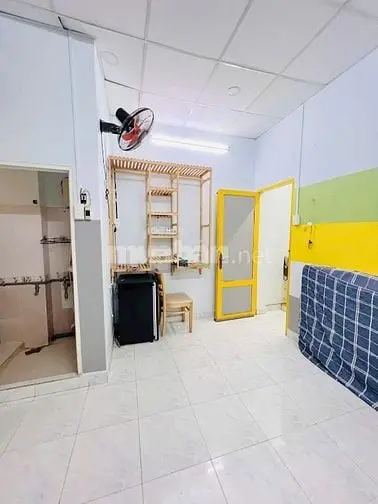 Hạ Giá Còn 4 Tỷ 350Tr. Nhà Bùi Viện, Quận 1. 2 Lầu