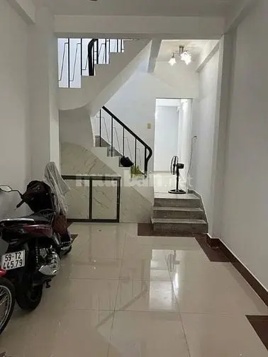 6042460 ảnh đại diện 1