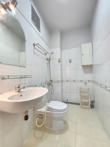 Cho Thuê Phòng Gần Đh Kiến Trúc Q3 Đường Lý Chính Thắng 25M2 Chỉ 500M Tới Cầu Kiệu, Đầy Đủ Nội Thất