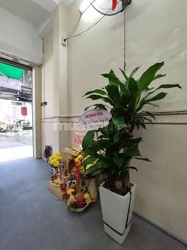 Cần Sang Nhượng Quán Bánh Đa Cua Hải Phòng - Mặt Phố Nguyễn Văn Tuyết