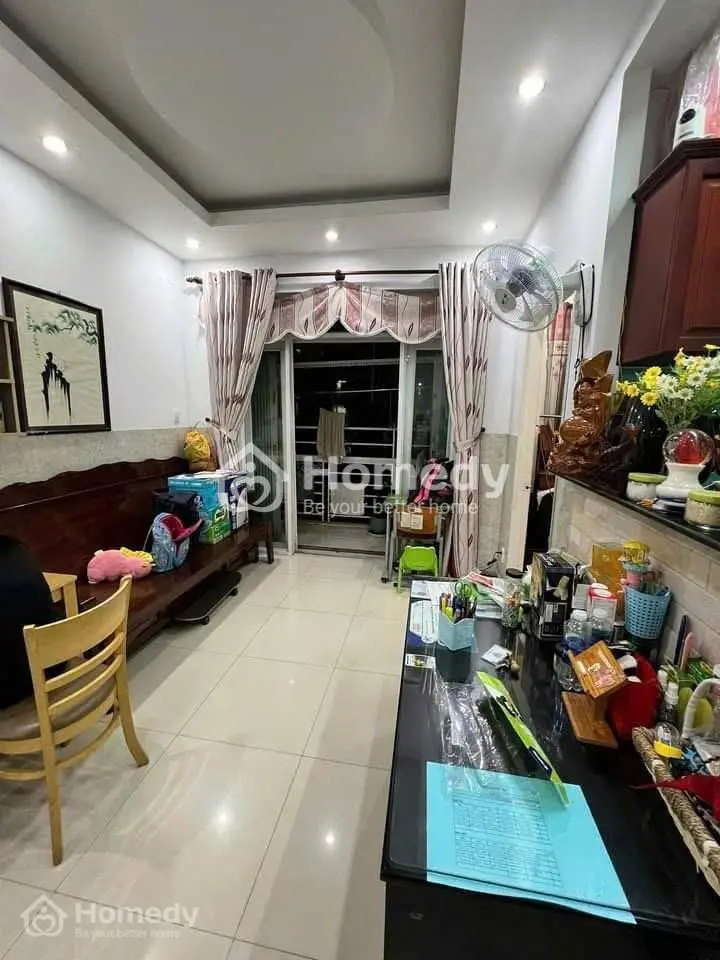 Chung Cư Saigon Tower, Thoại Ngọc Hầu, Tp: 85M2, 2Pn 2Wc Ban Công 8Tr5