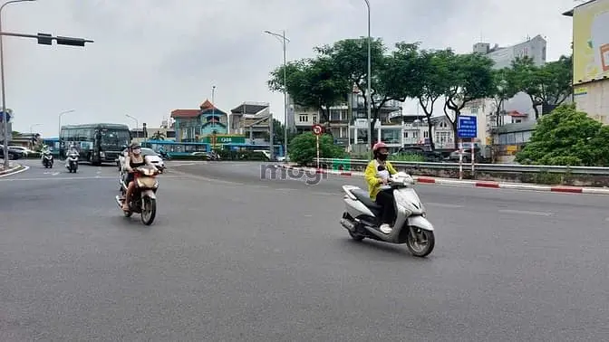 Bán Nhà Phố Phú Viên, Gần Cầu Chương Dương 33M²- 4 Tầng-5.5 Tỷ, Ô Tô