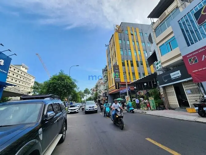 80 Tỷ! Bán Mt Đ. Sư Vạn Hạnh, Q.5 – 8.4X24M – 5 Lầu.