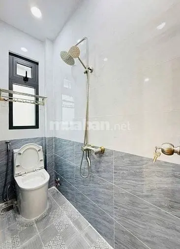 Nhà 42M² Hoàng Hoa Thám, Hẻm Xe Hơi, 4Pn, Full Tiện Ích. Giá 2,3 Tỷ