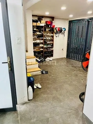 Bán Gấp Nhà Hoàng Văn Thụ Vòng Xoay