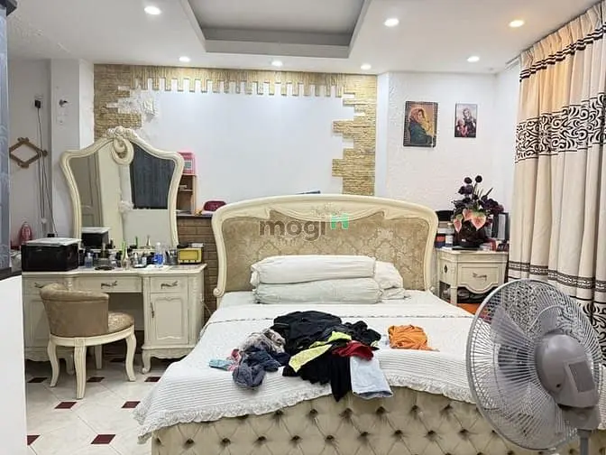 Hiếm Nhà Bán Đường Nguyễn Thị Minh Khai Quận 1.