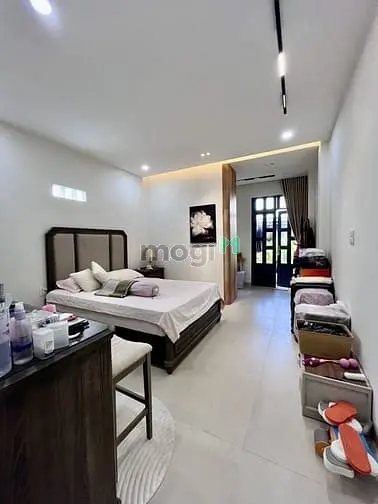 Oto Nhà Đẹp Gần Aeon Giáp Ngã 4 Bốn Xã Ở Ngay 56M Trệt+Lầu Nhỉnh 5 Tỷ