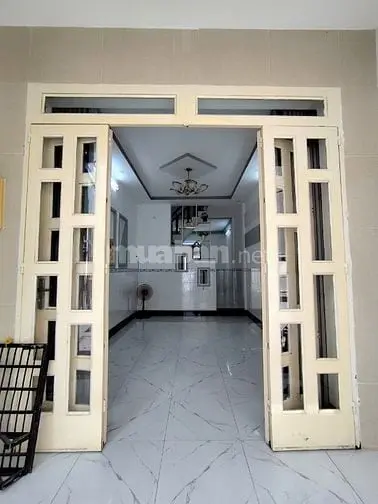 Bán Nhà Đường Bà Hom Quận 6 Cách Mặt Tiền 50M 2 Tầng 50M2 Giá 4.85 Tỷ