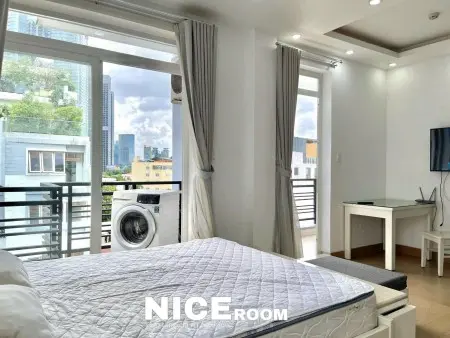 Cho Thuê Căn Hộ Dịch Vụ Cửa Sổ Ban Công View Đẹp Phòng Rộng Sát Phú Nhuận Quận 1 Và Các Đại Học