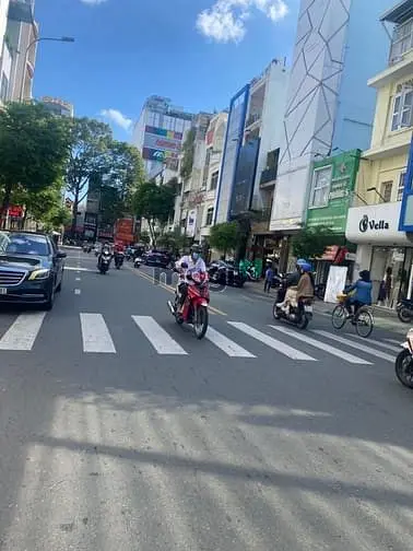 Nhà Cho Thuê Mặt Tiền 5M Võ Văn Tần, Quận 3, Giá Thuê 45Tr/Tháng