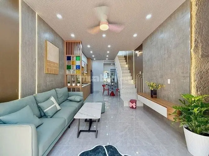 Chỉ 2 Tỷ 650 Nhà Cao Thắng - Quận 3 Dt 30M2 Gần Hà Đô Centosa