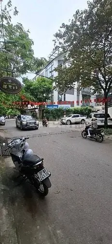 Cho Thuê Mặt Bằng Kinh Doanh Đường Trước Cửa 12 M