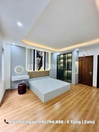 * Cần Bán Nhà Trung Tâm Hai Bà Trưng - Nhà Mới Tinh - 6 Tầng Thang Máy