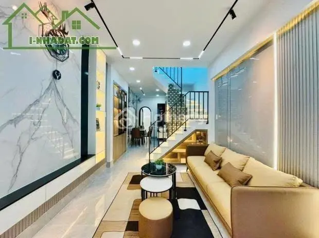 6042827 ảnh đại diện 1