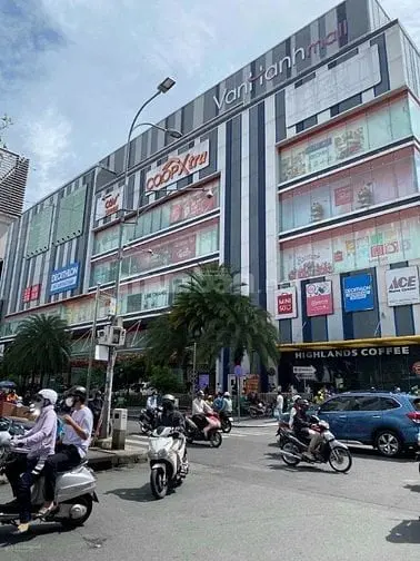 Bán Gấp Nhà Mt Ngay Vạn Hạnh Mall P.12 Quận 10 Dt 10,7 X 18M Giá 72 Tỷ