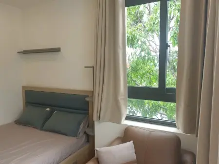 Thuê Ngay Căn Hộ Nguyễn Văn Trỗi Full Nội Thất Ban Công Gần Sân Bay Tsn - Công Viên Hoàng Văn Thụ