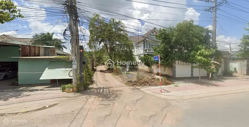Chú Em Cần Bán Gấp Lô Đất 2 Mặt Tền Đường Dt746,Ngay Ngã 3, Cách Chợ, Trường, Kcn Chỉ 5P Đi Xe