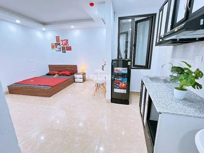 Phòng Đơn 30M² – Bếp Riêng – Full Đồ 📍 3B Ngõ 569 Lạc Long Quân, Gần