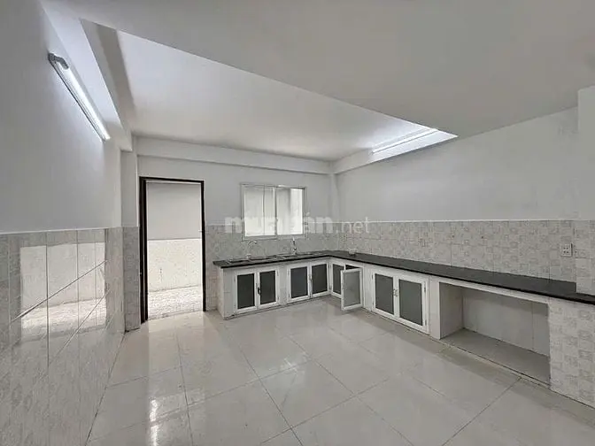 Bán Tòa Nhà Căn Hộ Dịch Vụ 6 Tầng 20 Phòng Khép Kín Ngay Đh Văn Lang