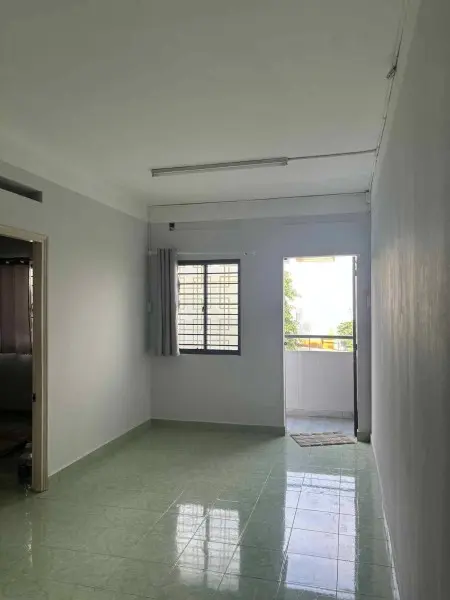 C/C 10A Trần Nhật Duật, Tân Định, Quận 1: 60M2, 2P Ngủ 9.5Tr/Th