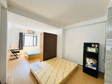 Phòng Siêu Rộng Rãi, Nơ Trang Long, Gần Hàng Xanh, Đại Học Hutech Hồng Bàng, Uef, Gtvt, Văn Lang.