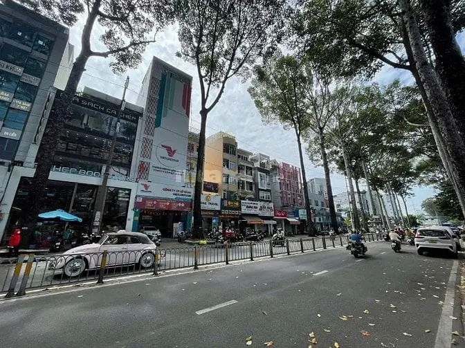 Chính Chủ Cho Thuê Nhà Nguyên Căn Mt 223 Nguyễn Thị Minh Khai, Quận 1